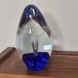 Robert Eickholt Studio Iridescent Fountain Glass Art 2001 Signed Egg Shape Blue